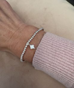 Bracelet élastique perles en argent 3 mm et médaille nacre au choix , trèfle ou médaille 9 Bracelet élastique perles en argent 3 mm et médaille nacre au choix , trèfle ou médaille