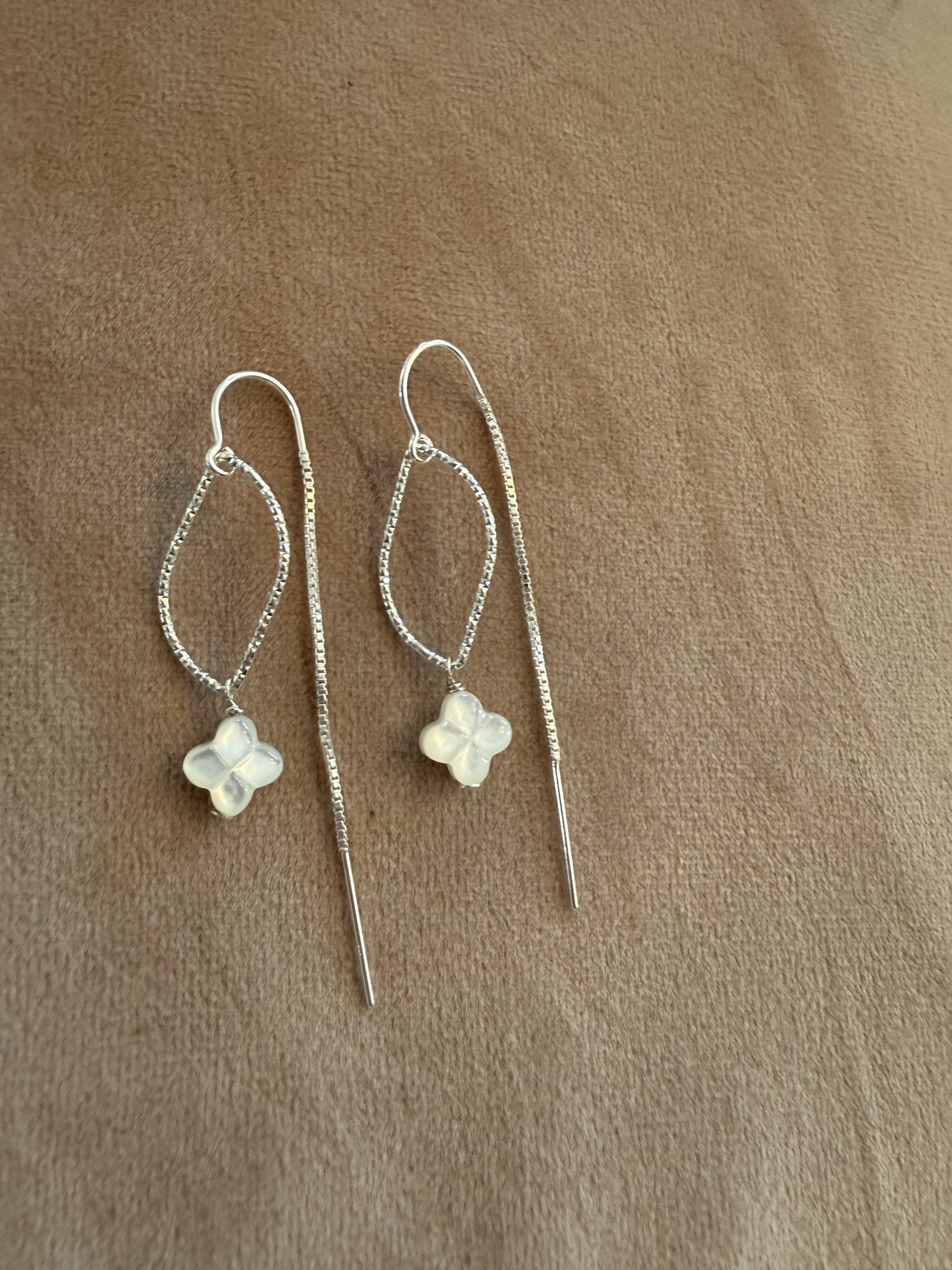 Fils d’oreilles rosée du matin 1 Fils d’oreilles rosée du matin